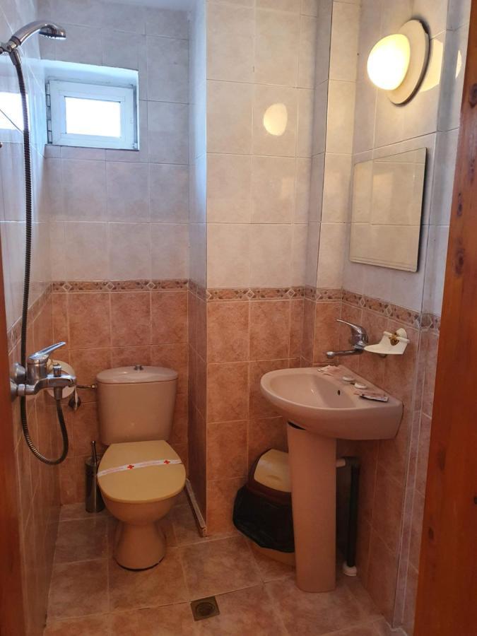 Семеен Хотел Българи Montana Extérieur photo